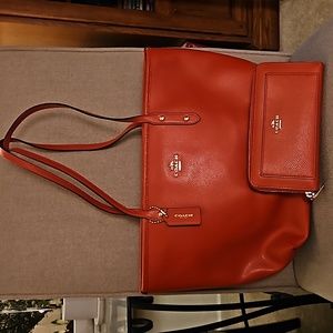 Coach City leather tote in burnt orange with matching wallet